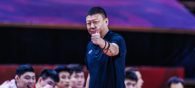 新教练权！主帅调整战术布局，为新一轮比赛做好准备